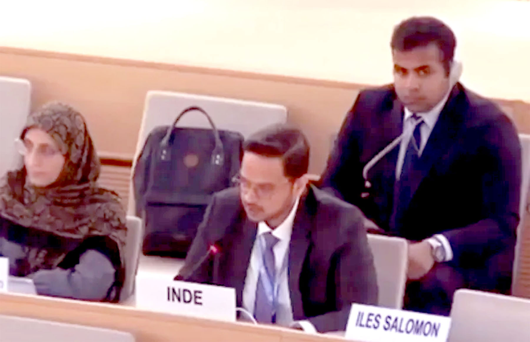 Pakistan a ‘failed’ country that lives on the backs of other countries
